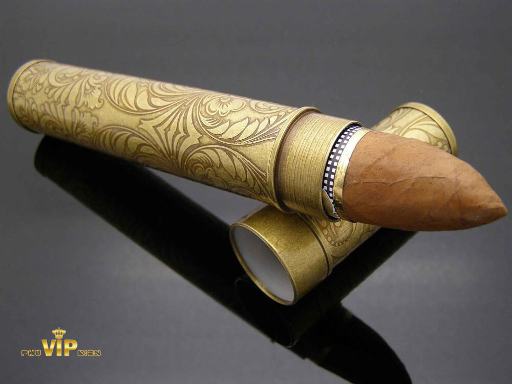 Nên tặng phái mạnh ống đựng cigar nào phù hợp và đẳng cấp?